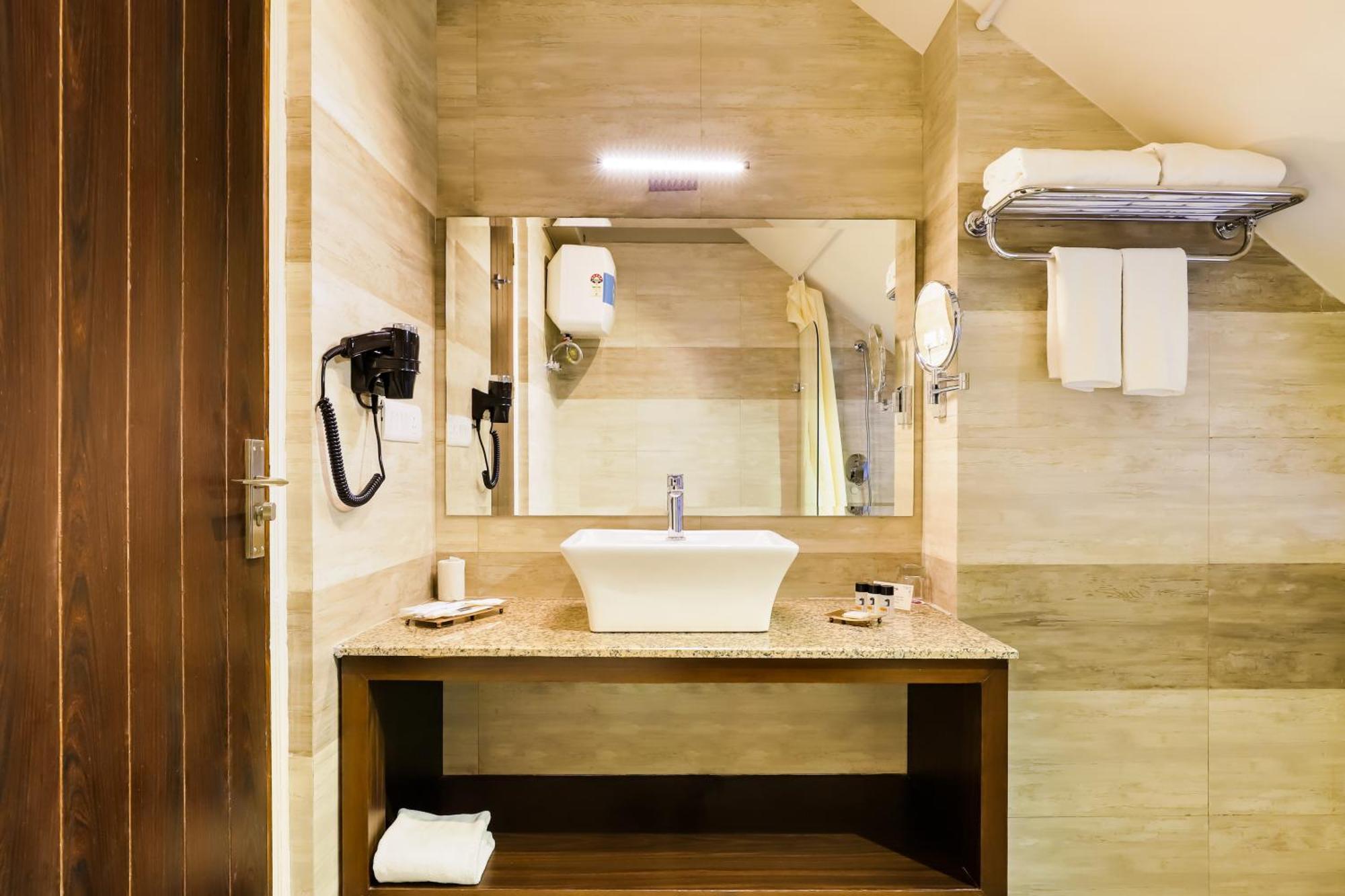 Regenta Resort & Spa Mashobra Shimla Luaran gambar